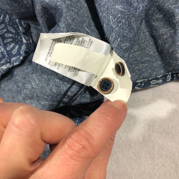 NEW Express Mens Medium Chambray Button Front Shirt Geometric Floral NWT $59.90 - Picture 11 of 13